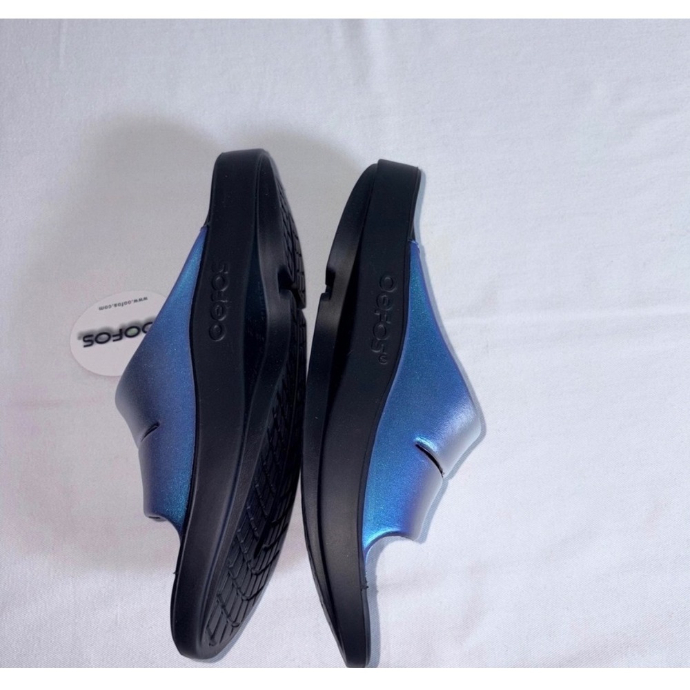 OOFOS OOAHH Luxe Slides 8 Frost Iridescent Blue Silver NEW Recovery Sandals 1101 - Picture 6 of 8